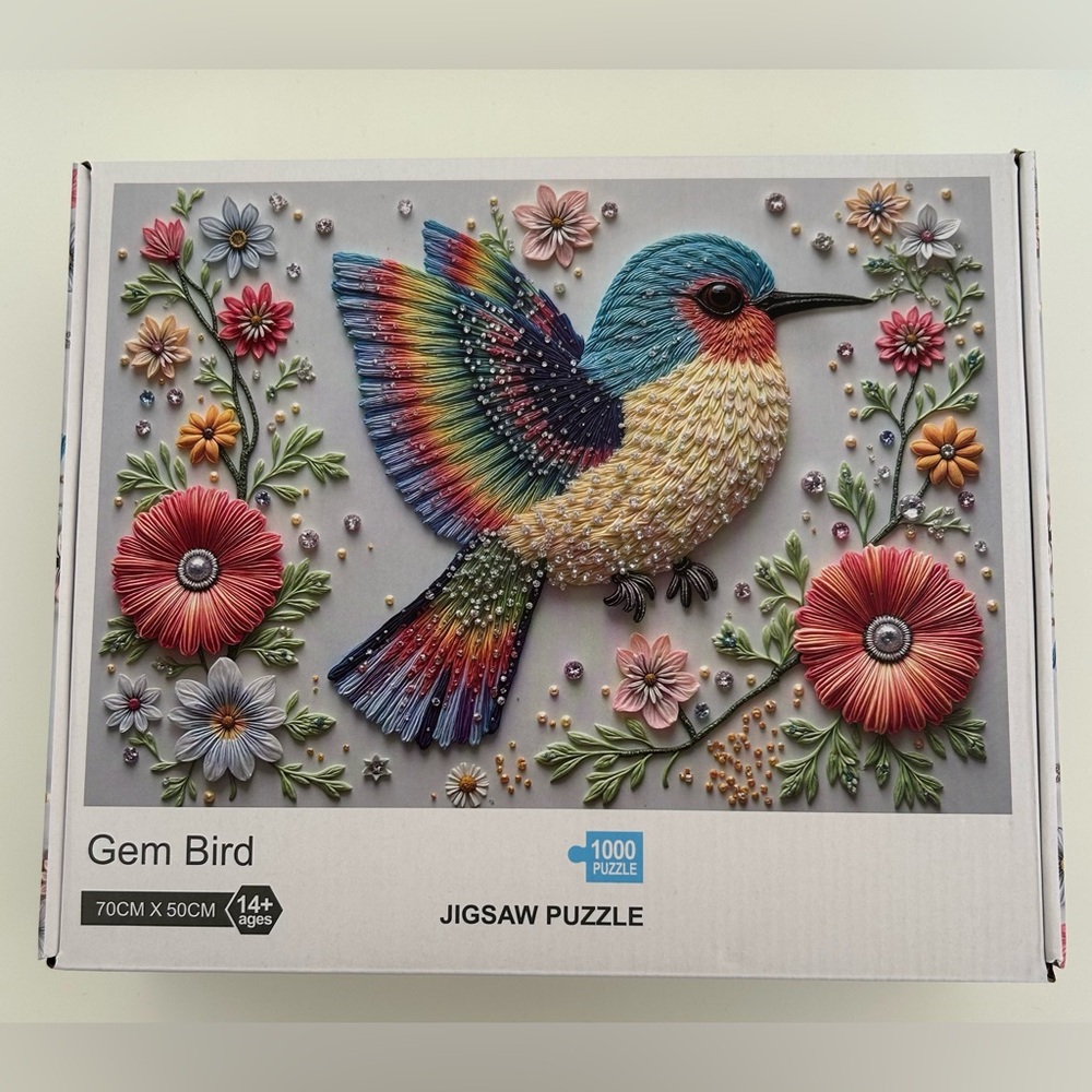 Gem Bird 1000 Piece Jigsaw Puzzle Hummingbird